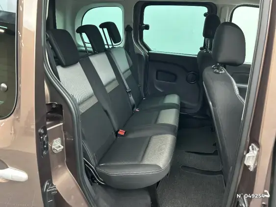 RENAULT KANGOO II - voiture d'occasion - Photo 11