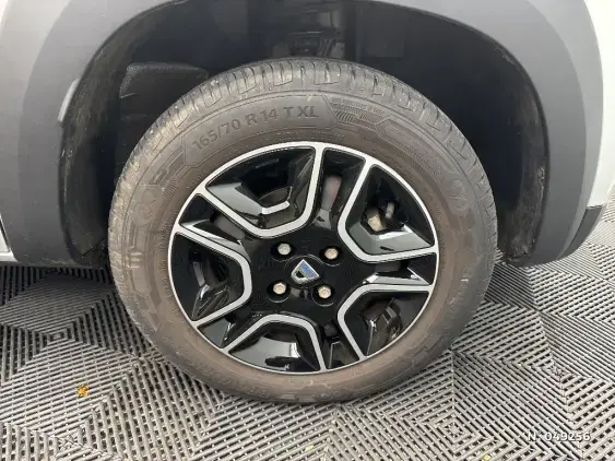 DACIA SPRING - voiture d'occasion - Photo 8