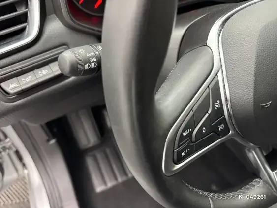 RENAULT CLIO V - voiture d'occasion - Photo 26