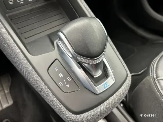 RENAULT ZOE - voiture d'occasion - Photo 24