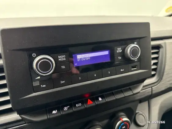 RENAULT TRAFIC FG III - voiture d'occasion - Photo 13