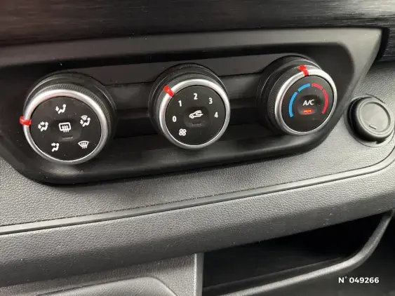 RENAULT TRAFIC FG III - voiture d'occasion - Photo 28