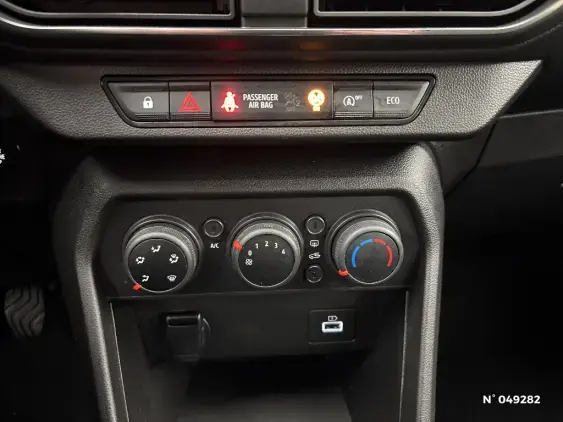 DACIA SANDERO III - voiture d'occasion - Photo 24