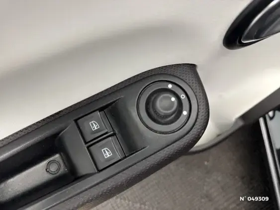 RENAULT TWINGO III - voiture d'occasion - Photo 14