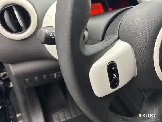 RENAULT TWINGO III - voiture d'occasion - Photo 23