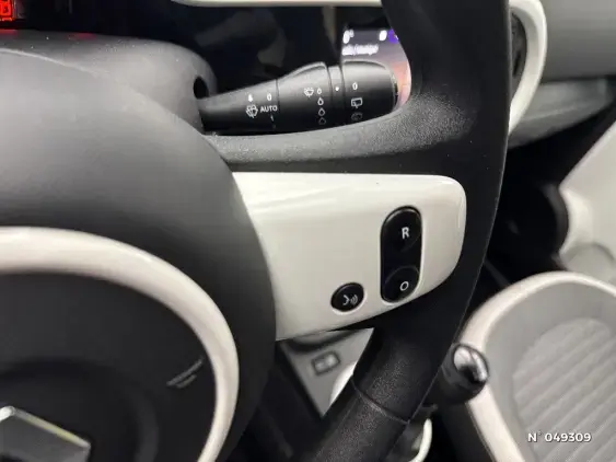 RENAULT TWINGO III - voiture d'occasion - Photo 24