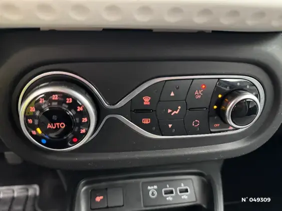 RENAULT TWINGO III - voiture d'occasion - Photo 27