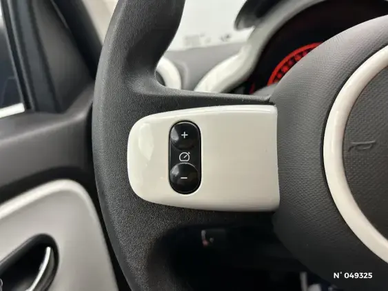 RENAULT TWINGO III - voiture d'occasion - Photo 27