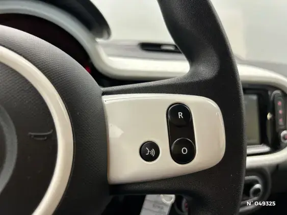 RENAULT TWINGO III - voiture d'occasion - Photo 28