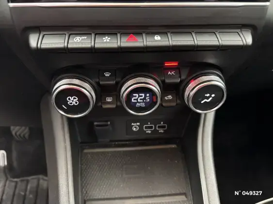 RENAULT CAPTUR II - voiture d'occasion - Photo 30