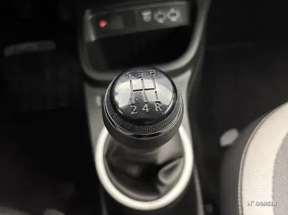 RENAULT TWINGO III - voiture d'occasion - Photo 25