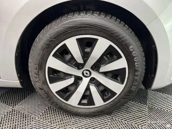 RENAULT CLIO V - voiture d'occasion - Photo 8