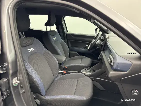 DACIA DUSTER III - voiture d'occasion - Photo 10