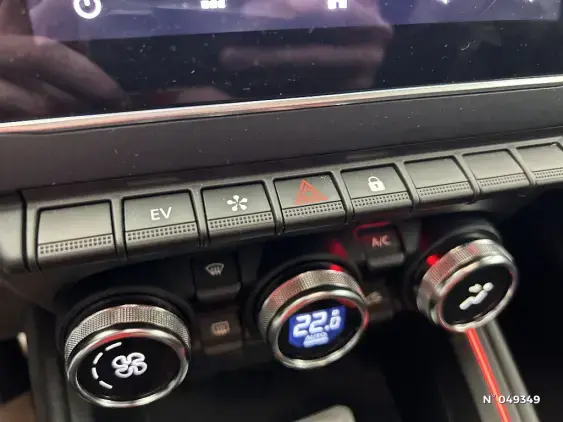 RENAULT CLIO V - voiture d'occasion - Photo 23