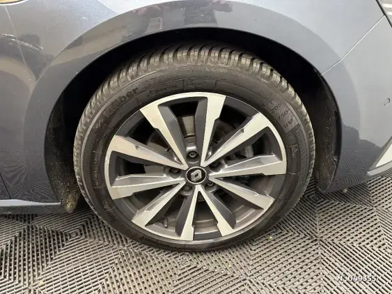 RENAULT MEGANE IV - voiture d'occasion - Photo 8