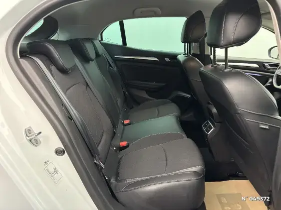 RENAULT MEGANE IV - voiture d'occasion - Photo 11