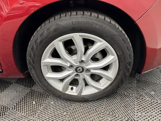 RENAULT CLIO IV - voiture d'occasion - Photo 8