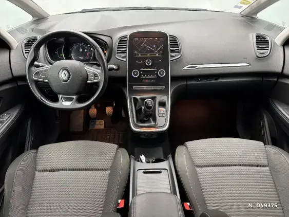 RENAULT SCENIC IV - voiture d'occasion - Photo 9