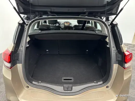 RENAULT SCENIC IV - voiture d'occasion - Photo 7