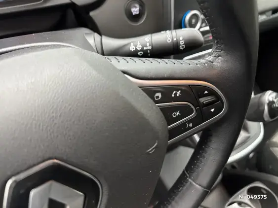 RENAULT SCENIC IV - voiture d'occasion - Photo 27