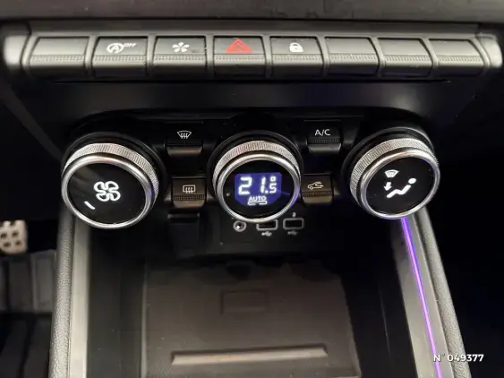 RENAULT CLIO V - voiture d'occasion - Photo 30