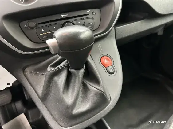 RENAULT KANGOO EXPRESS II - voiture d'occasion - Photo 25