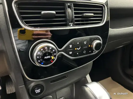 RENAULT CLIO IV - voiture d'occasion - Photo 24