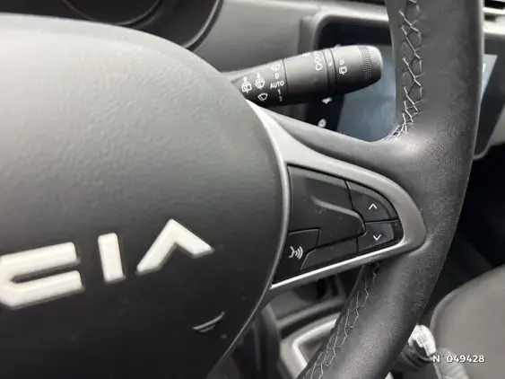 DACIA DUSTER II - voiture d'occasion - Photo 28