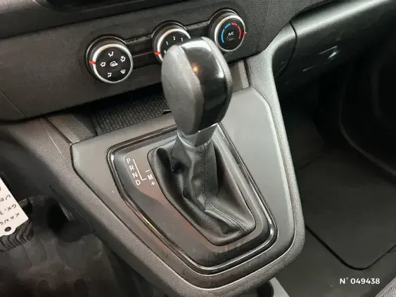 RENAULT KANGOO III - voiture d'occasion - Photo 24