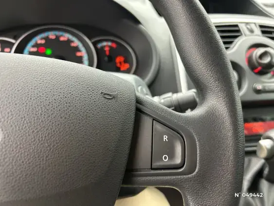 RENAULT KANGOO EXPRESS II - voiture d'occasion - Photo 26