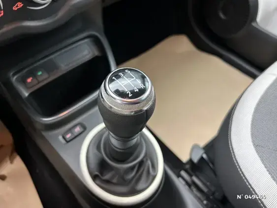 RENAULT TWINGO III - voiture d'occasion - Photo 24