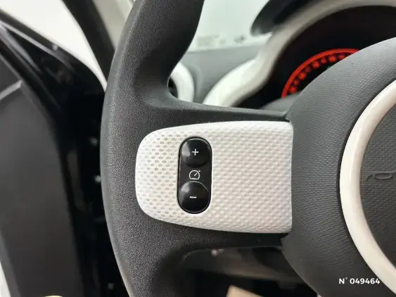 RENAULT TWINGO III - voiture d'occasion - Photo 25