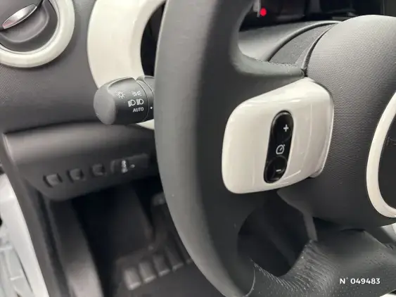 RENAULT TWINGO ELECTRIQUE III - voiture d'occasion - Photo 24