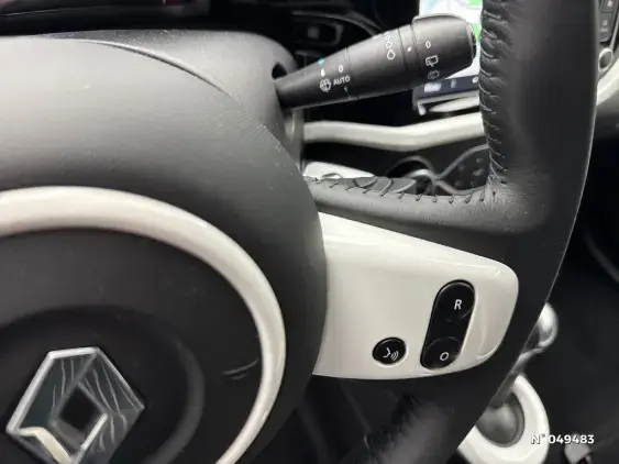 RENAULT TWINGO ELECTRIQUE III - voiture d'occasion - Photo 25