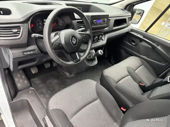 RENAULT TRAFIC FG III - voiture d'occasion - Photo 9