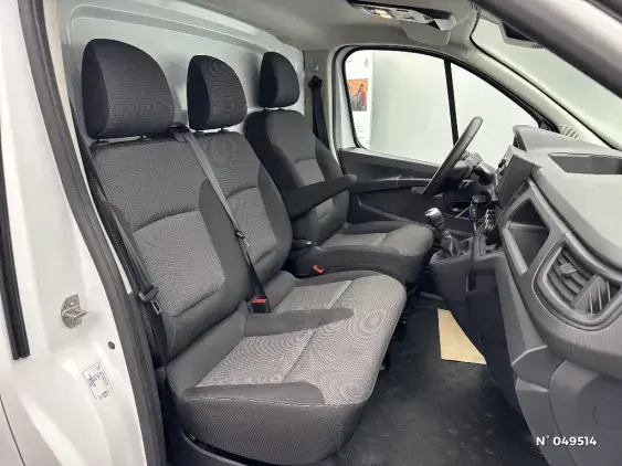 RENAULT TRAFIC FG III - voiture d'occasion - Photo 9