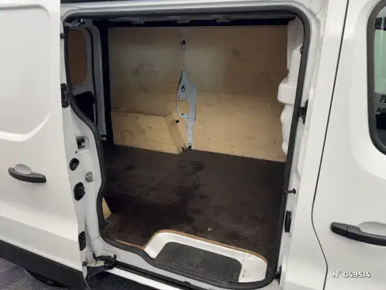 RENAULT TRAFIC FG III - voiture d'occasion - Photo 10