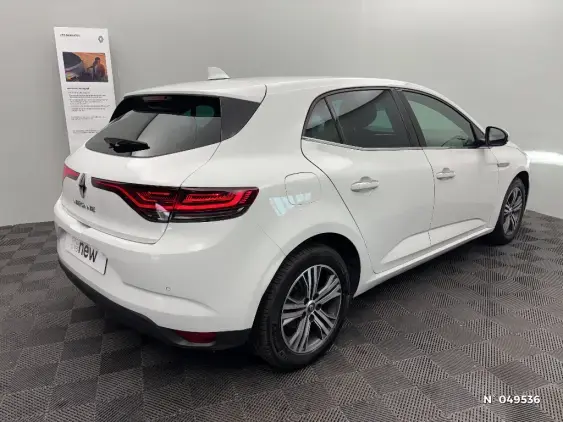 RENAULT MEGANE IV - voiture d'occasion - Photo 4