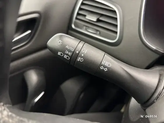 RENAULT MEGANE IV - voiture d'occasion - Photo 26