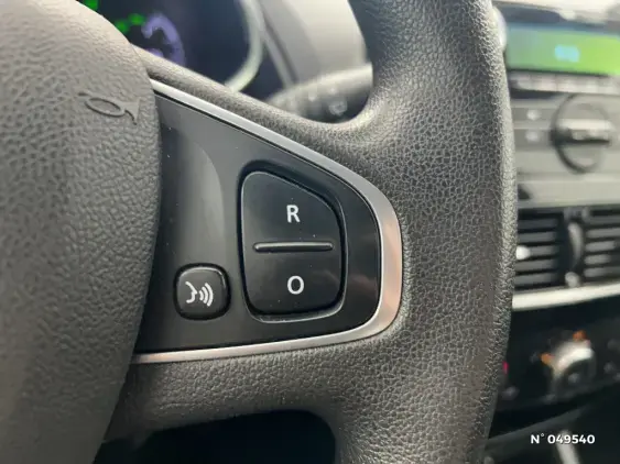 RENAULT CLIO IV - voiture d'occasion - Photo 26