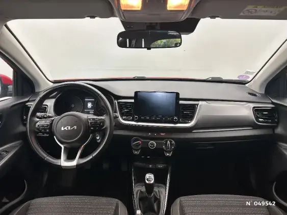 KIA STONIC - voiture d'occasion - Photo 9