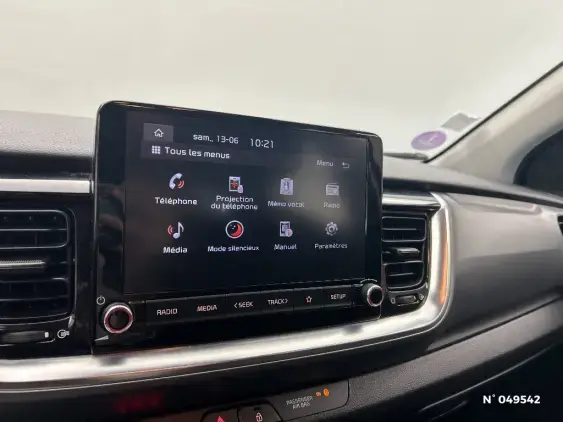 KIA STONIC - voiture d'occasion - Photo 13