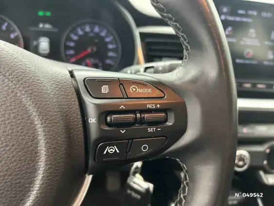 KIA STONIC - voiture d'occasion - Photo 26