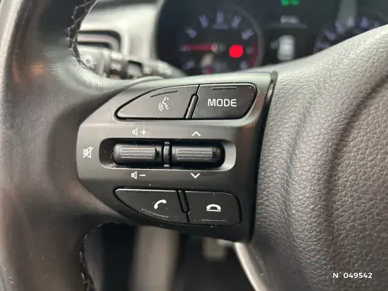 KIA STONIC - voiture d'occasion - Photo 27