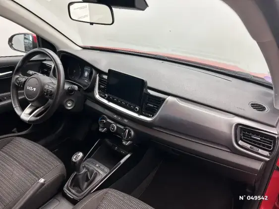 KIA STONIC - voiture d'occasion - Photo 10