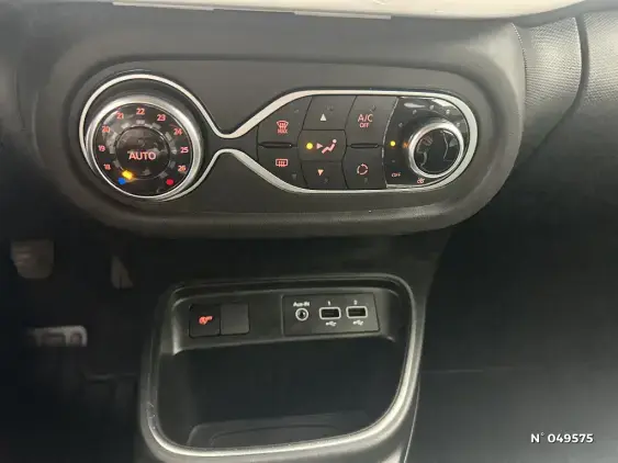 RENAULT TWINGO III - voiture d'occasion - Photo 21