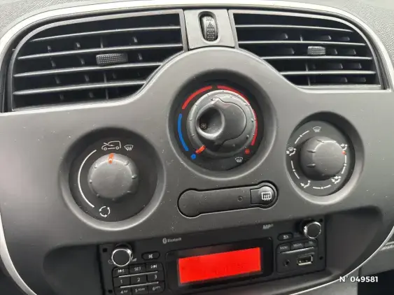 RENAULT KANGOO EXPRESS II - voiture d'occasion - Photo 27