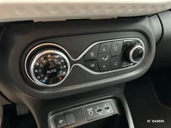 RENAULT TWINGO III - voiture d'occasion - Photo 22