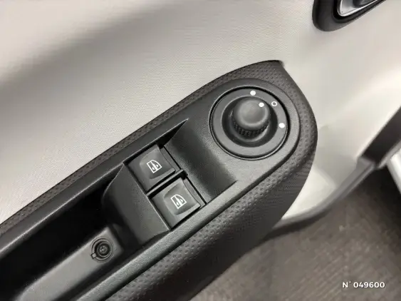 RENAULT TWINGO III - voiture d'occasion - Photo 14