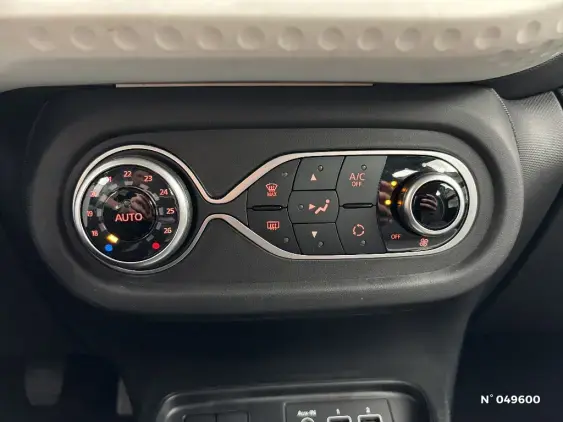 RENAULT TWINGO III - voiture d'occasion - Photo 24